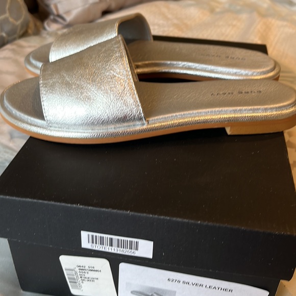 Silver leather slides by Pure Navy - Size 6. New in Box - Picture 4 of 7